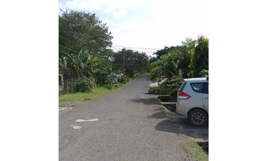 VENDO CASA CON USO COMERCIAL EN ARRAIJAN JUAN DEMOTENES 3R