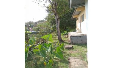 VENDO CASA CON USO COMERCIAL EN ARRAIJAN JUAN DEMOTENES 3R