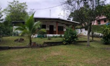 VENDO CASA CON USO COMERCIAL EN ARRAIJAN JUAN DEMOTENES 3R