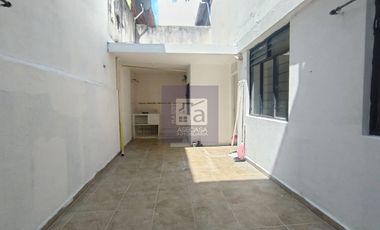 COD. 6209 - SE ARRIENDA CASA - BARRIO: ALVAREZ