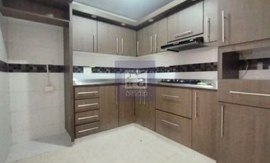 COD. 6209 - SE ARRIENDA CASA - BARRIO: ALVAREZ