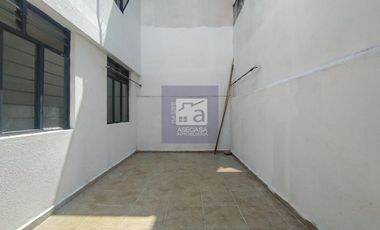 COD. 6209 - SE ARRIENDA CASA - BARRIO: ALVAREZ