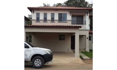 VENDO CASA PANAMA PACIFICO WOODLANDS PALMIA