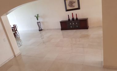 Casa nueva con colindancia al campo de golf ejecutivo