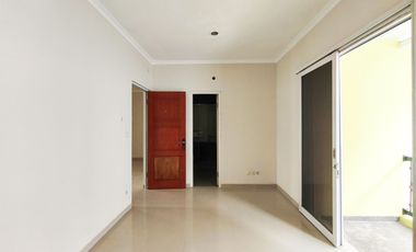 Rumah LT 220 Hadap Timur 15 Mnt ke Living World Grand Wisata J-45516