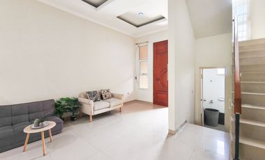 Rumah LT 220 Hadap Timur 15 Mnt ke Living World Grand Wisata J-45516