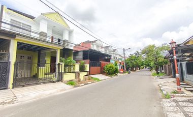 Rumah LT 220 Hadap Timur 15 Mnt ke Living World Grand Wisata J-45516