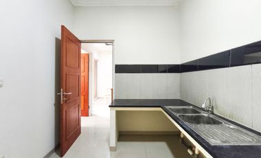 Rumah LT 220 Hadap Timur 15 Mnt ke Living World Grand Wisata J-45516