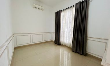 Rumah Modern Tropical Cocok Untuk Kantor, Klinik atau Hunian di Bangka, Kemang.