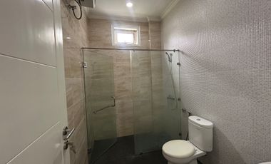 Rumah Modern Tropical Cocok Untuk Kantor, Klinik atau Hunian di Bangka, Kemang.