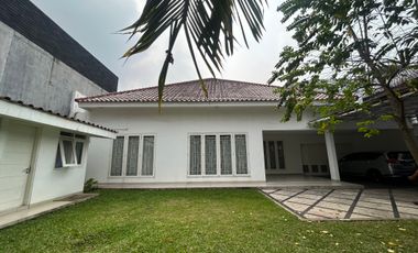 Rumah Modern Tropical Cocok Untuk Kantor, Klinik atau Hunian di Bangka, Kemang.