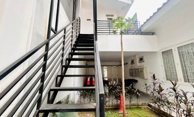 Rumah Modern Tropical Cocok Untuk Kantor, Klinik atau Hunian di Bangka, Kemang.