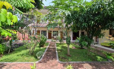 Guesthouse for sale in Batu Layar