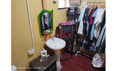 Se Vende Casa + Cochera En Ancon -  Urb. Las Gardenias