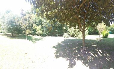 Venta de Casa Quinta en Paso del Rey Centro, calle Paganelli 258