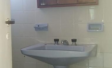 Venta de Casa Quinta en Paso del Rey Centro, calle Paganelli 258