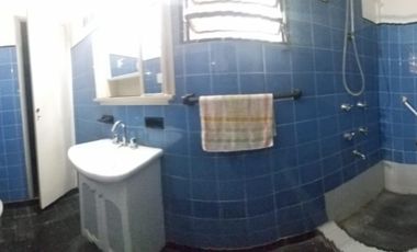 Venta de Casa Quinta en Paso del Rey Centro, calle Paganelli 258