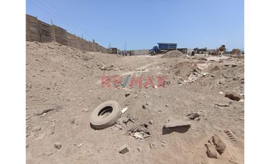 Se Vende Terreno Comercial En Avenida Topografos En Ventanilla