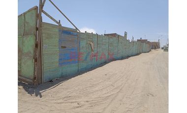 Se Vende Terreno Comercial En Avenida Topografos En Ventanilla