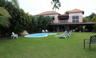 VENTA DE CASA DE PLAYA EN DECAMERON FARALLON
