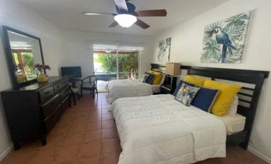 VENTA DE CASA DE PLAYA EN DECAMERON FARALLON