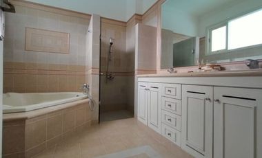 Town House di Cilandak dgn Kolam Renang & Unit Bagus Kondisi Semi Furnished HSE-A0523