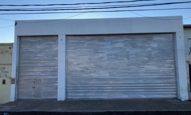 VENTA DE EXCELENTE GALPON DE 200 M² SOBRE LOTE DE 460 M² - SOBRE RUTA 4 EX CAMINO DE CINTURA