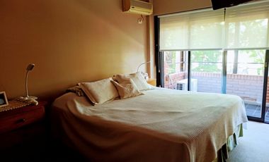 VENTA TRIPLEX EN SAAVEDRA