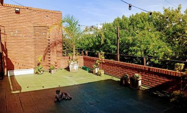 VENTA TRIPLEX EN SAAVEDRA