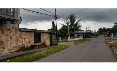 VENDO HOSTAL EN OBRA GRIS EN BUGABA