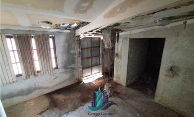 VENDO HOSTAL EN OBRA GRIS EN BUGABA