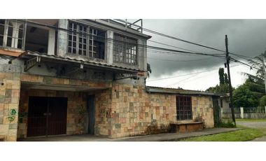 VENDO HOSTAL EN OBRA GRIS EN BUGABA