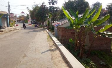 226 M2 Tanah 2 Muka Jalan Untuk Usaha di Ngamprah, Bandung Barat