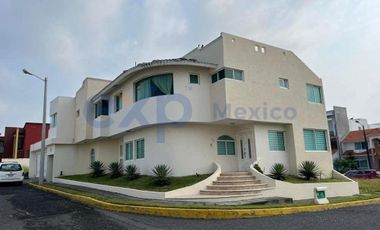 Residencia de cuatro recamaras cerca de la Playa en Veracruz