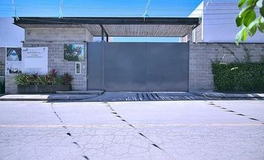 Casa en Condominio  3 Rec. 153 m2 , con alberca a 20 minutos de Cuernavaca, Mor.