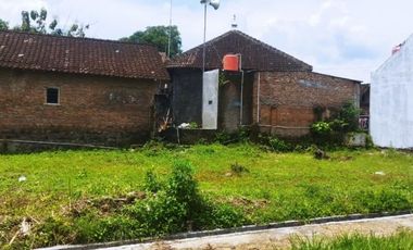 Jual Rumah Kolonial Type 36/70 Siap KPR Di Utara Kota Klaten