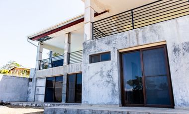 Finish to your Taste, the House of your Dreams...at El Valle de Anton