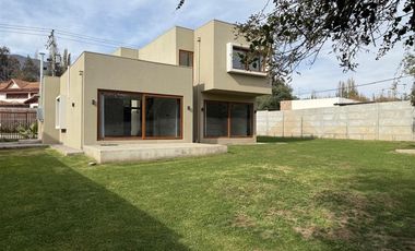 Casa en arriendo Condominio Mirador de Nogales, Machali