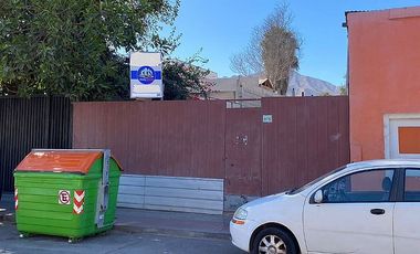 TERRENO - CALLE LOS CARRERAS CON SALAS