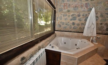 &ampquotCasa de Piedra&quot, la más exclusiva de Loma Bola ( La Paz) Córdoba, 15 kms de Merlo, San Luis