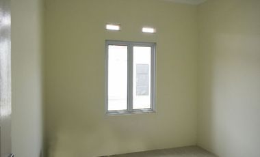 dijual rumah baru hanya 3 unit lagi lokasi simpang tiga