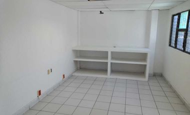 Oficina de 75 m² en Col. Zaragoza, cerca de Av. Simon Bolivar