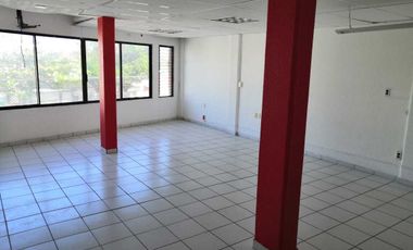 Oficina de 75 m² en Col. Zaragoza, cerca de Av. Simon Bolivar