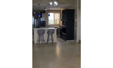 ALQUILO Y VENDO APARTAMENTO AMOBLADO EN SAN CARLOS VISTA MAR 🌊 3R