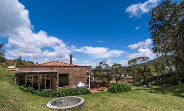 casa en venta en loma del escobero. Cod V1148