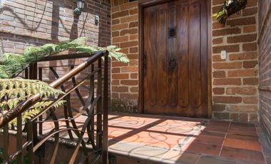 casa en venta en loma del escobero. Cod V1148