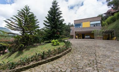 casa en venta en loma del escobero. Cod V1148
