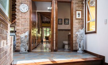 casa en venta en loma del escobero. Cod V1148