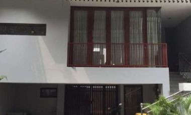 INFO-DIJUAL Murah Townhouse Kemang,3LT semiFurnish Good,4 Kamar Tidur