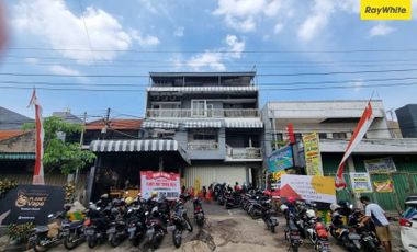 Dijual Ruko Bangunan 4 Lantai Strategis di Jl. Tembok Dukuh, Surabaya